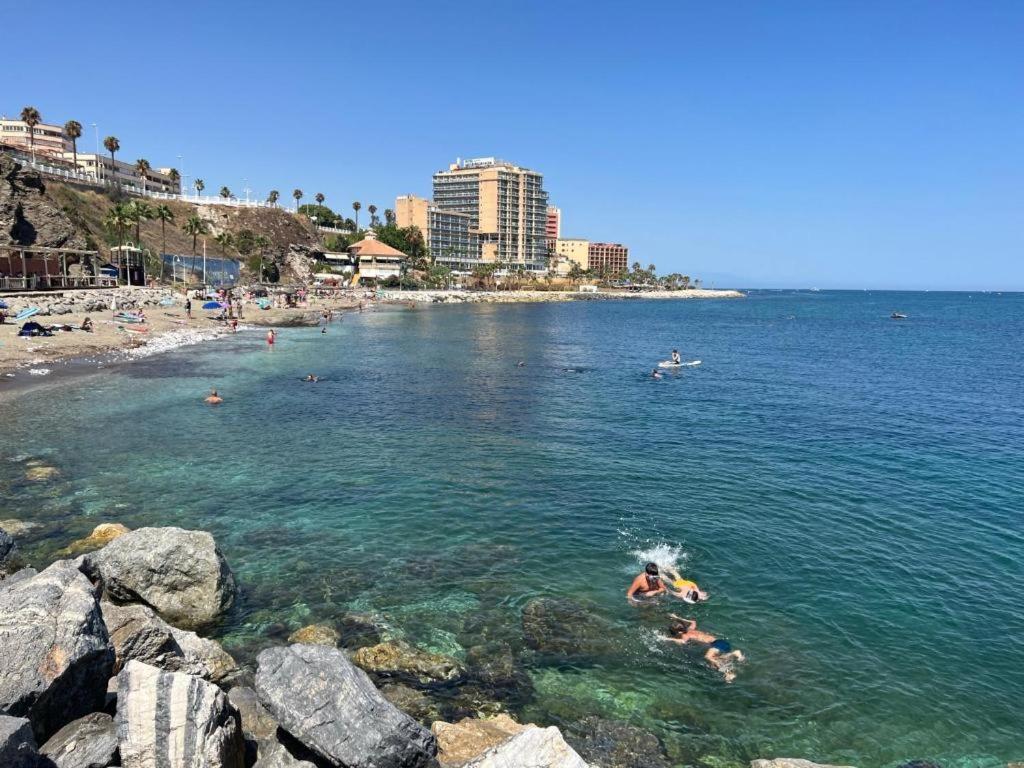 Benalmadena Playa Apartamentos مالقة المظهر الخارجي الصورة
